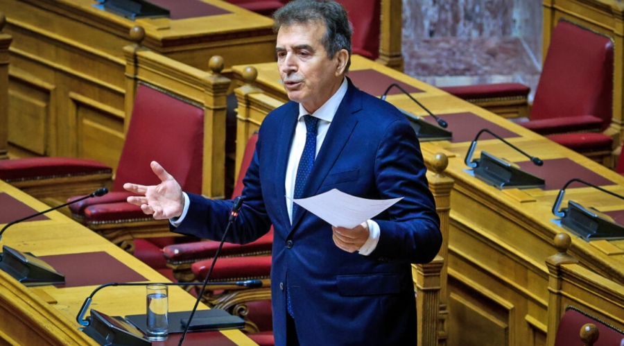 Ο Χρυσοχοΐδης δεν βλέπει αστυνομική βία στα μπλόκα – Η ΕΛΑΣ δεν έχει πλαστικές σφαίρες