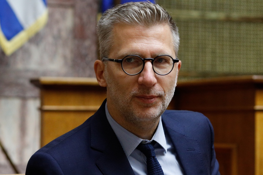 Πυρά Σκέρτσου σε Τσίπρα: Πολιτική απρέπεια να εμπλέξει τον Σαρμά στην προεκλογική αντιπαράθεση