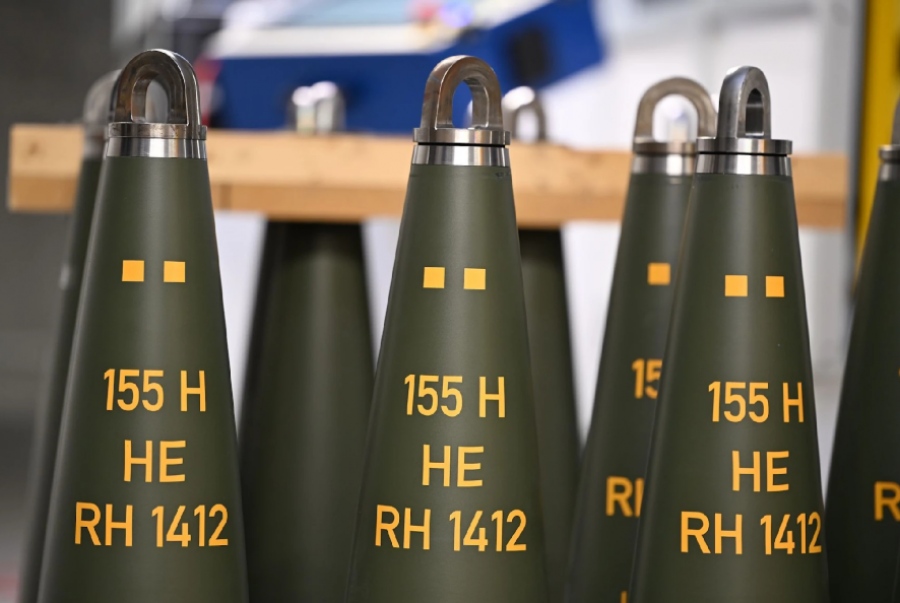 Ανατροπή - Η γερμανική οικονομία ντύνεται στα χακί – Μία στις έξι βιομηχανίες παράγει πλέον αμυντικό εξοπλισμό, συνωστισμός για επενδύσεις