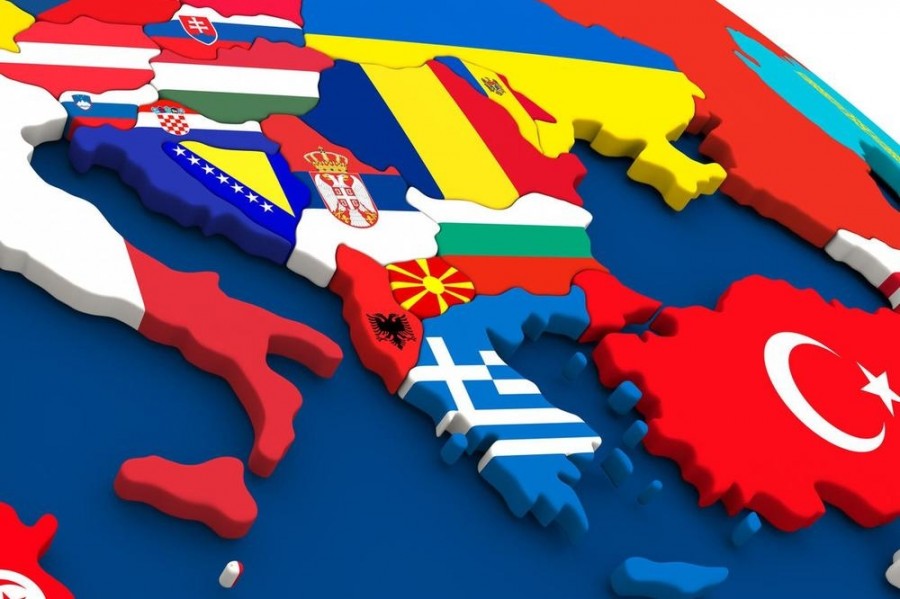 Από την «ιστορική συμφωνία των Πρεσπών» στην μεγάλη διαπραγμάτευση με την Τουρκία – Γιατί νομοτελειακά η Ελλάδα είναι χαμένη