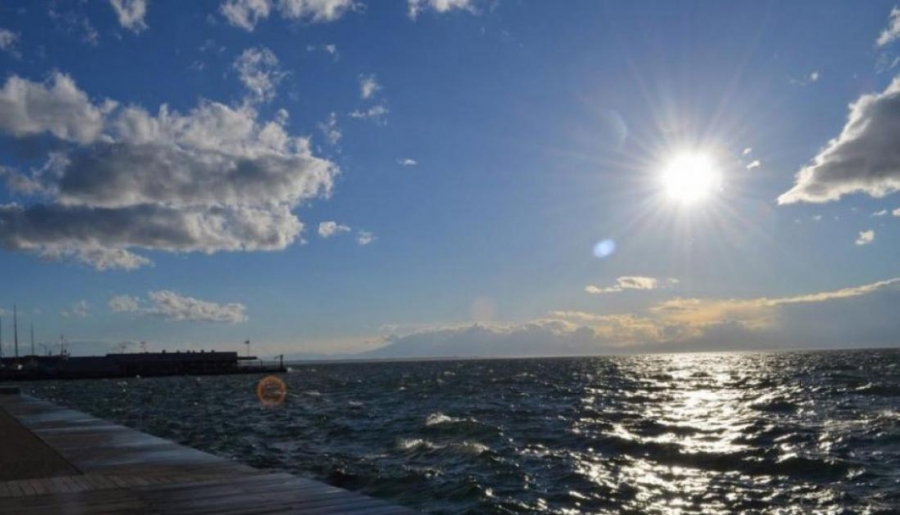 Καλός και ζεστός ο καιρός αύριο 4/2 σε ολόκληρη τη χώρα, με θερμοκρασίες έως 20 βαθμούς