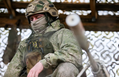 Θέλει πόλεμο - Η Ευρώπη απορρίπτει το σχέδιο Trump και κατέθεσε αντιπρόταση για Ουκρανία - Στηρίζει τον ετοιμόρροπο Zelensky