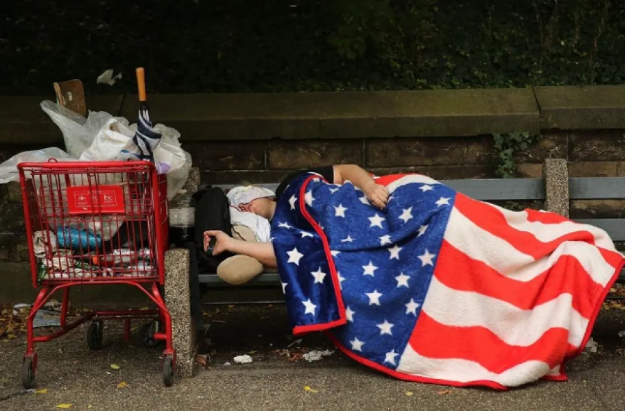 Η... λύση στην στεγαστική κρίση των ΗΠΑ – Η πόλη Sedona «επιτρέπει» τον ύπνο στα αυτοκίνητα