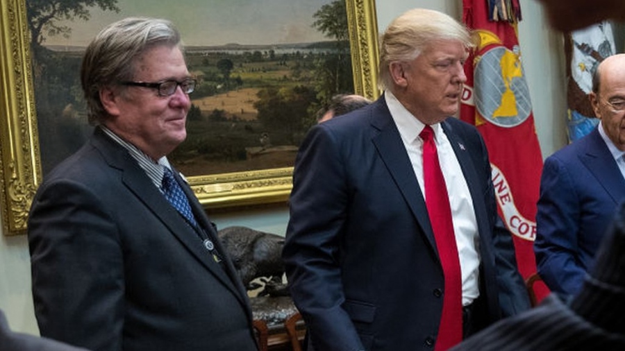 MAGA κατά Ισραήλ - Bannon: Πρώτα τα συμφέροντα των ΗΠΑ - Ζει με το σπαθί, ας πεθάνει από αυτό - Μην μας δείχνετε το μεσαίο δάχτυλο