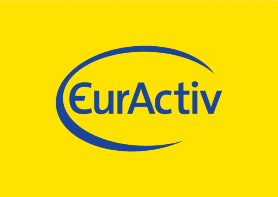 Euractiv: Σκάνδαλο παιδοφιλίας στο θέατρο συγκλονίζει την ελληνική πολιτική σκηνή