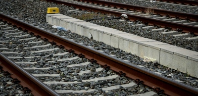 Λάρισα: Ο ΟΣΕ διαψεύδει ότι τρένο μπήκε σε λάθος γραμμή