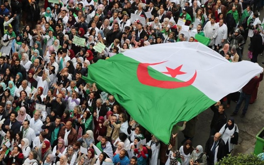 Αλγερία: Ο αρχηγός των υπηρεσιών πληροφοριών παραιτήθηκε