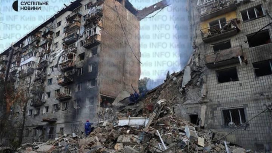 «Tιμωρία του Θεού» - Έξαλλος Ουκρανός ιερέας συνδέει την επίθεση με πυραύλους στο Κίεβο με την πορεία των ΛΟΑΤΚΙ+