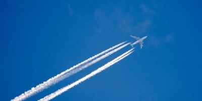 ΗΠΑ: Ο RFK Junior δημιουργεί ομάδα που θα ερευνήσει... αν μας ψεκάζουν τα αεροπλάνα