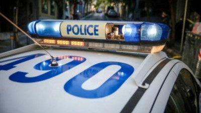 Θεσσαλονίκη: Λίγο έλειψε να πιαστούν στα χέρια νεαροί skateάδες με αστυνομικούς για τις μάσκες