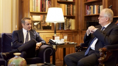 Μητσοτάκης σε Τασούλα: Να πρυτανεύσει η λογική και ο διάλογος για να αποφύγουμε τα χειρότερα στις σχέσεις ΕΕ - ΗΠΑ