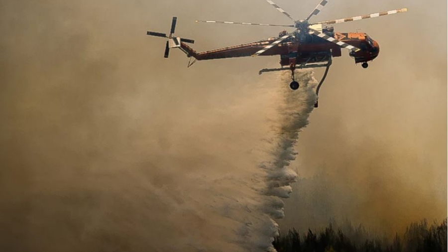 Στις φλόγες και η Ηλεία: Μήνυμα εκκένωσης στα τέσσερα μέτωπα - Προσαγωγή υπόπτου για τις πυρκαγιές