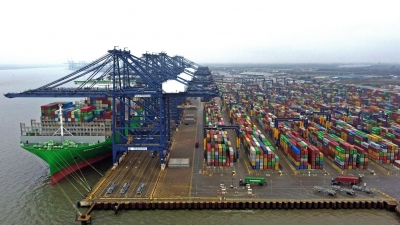 Πλήγμα στην παγκόσμια εφοδιαστική αλυσίδα από την 8ήμερη απεργία στο μεγαλύτερο εμπορευματικό λιμάνι της Βρετανίας