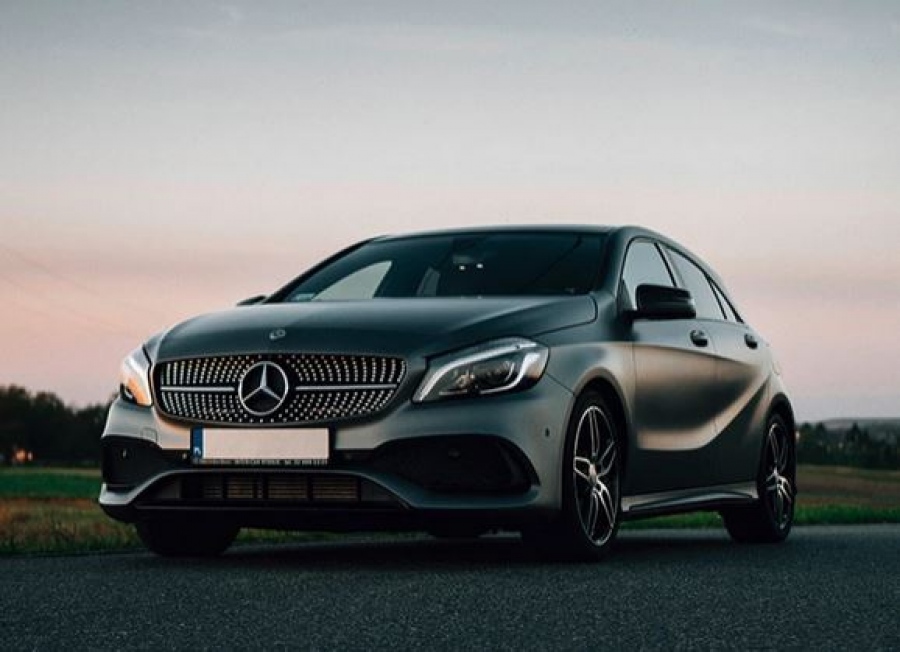 Oι συγκρούσεις σε Μέση Ανατολή και Ουκρανία κλονίζουν τη γερμανική Mercedes - Benz