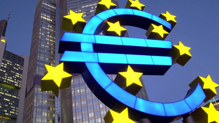 Δημοσκόπηση των FT για την ΕΚΤ: Πότε θα αρχίσουν οι μειώσεις των επιτοκίων