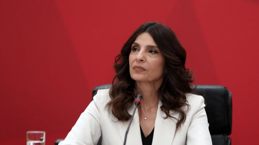 Τσαπανίδου (ΣΥΡΙΖΑ) σε Οικονόμου: Αντί να μιλά αόριστα, να ορίσει σήμερα κιόλας ημερομηνία για εκλογές και debate