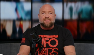 Το σατιρικό Onion αγόρασε το σάιτ Ιnfowars του Alex Jones