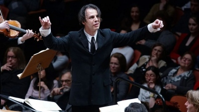 Το φεστιβάλ της Βιέννης ακύρωσε τη συναυλία Έλληνα μαέστρου επειδή δεν στηρίζει την Ουκρανία στον πόλεμο με τη Ρωσία