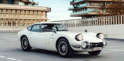Toyota 2000 GT του 1967: Ο ιαπωνικός θρύλος που κοστίζει σχεδόν 1 εκατ. ευρώ
