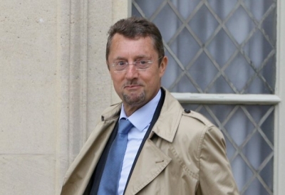 Σκάνδαλο στη Γαλλία – Ο πρώην επικεφαλής των μυστικών υπηρεσιών εμπλέκεται σε εκβιασμό ύποπτου επιχειρηματία