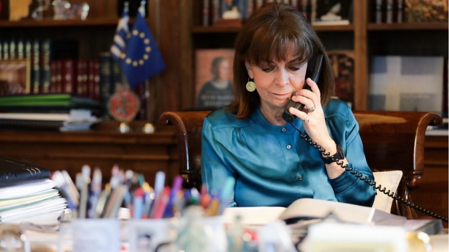 Συγχαρητήρια Σακελλαροπούλου σε Κασσελάκη για εκλογή του στην ηγεσία του ΣΥΡΙΖΑ