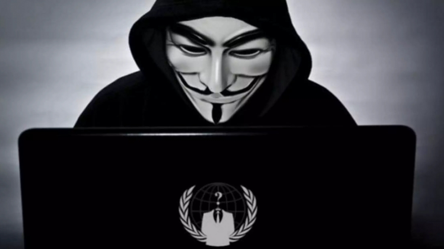 Anonymous: Χακάραμε το Κρεμλίνο θα αποκαλύψουμε τα μυστικά της Ρωσίας - Έχουμε πλάνα από τις κάμερες