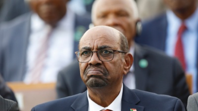 Σουδάν: Παραιτήθηκε ο πρόεδρος Bashir - Στρατιώτες εισέβαλαν στα γραφεία του Ισλαμικού Κινήματος
