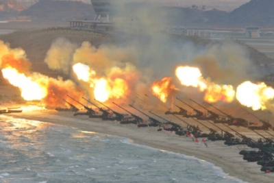 Οι 200 οβίδες της κολάσεως - Σοκ και δέος από το Βορειοκορεατικό πυροβολικό με τις οβίδες στην θάλασσα, δίπλα σε νοτιοκορετικά νησιά