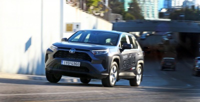 Δοκιμάζουμε το νέο Toyota RAV4 AWD 2.5 Hybrid