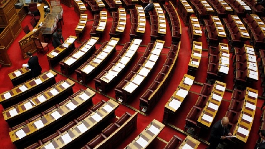 Ψηφίστηκε το ν/σ που ρυθμίζει ζητήματα της αγοράς ηλεκτρικής ενέργειας και χωροταξικά ζητήματα
