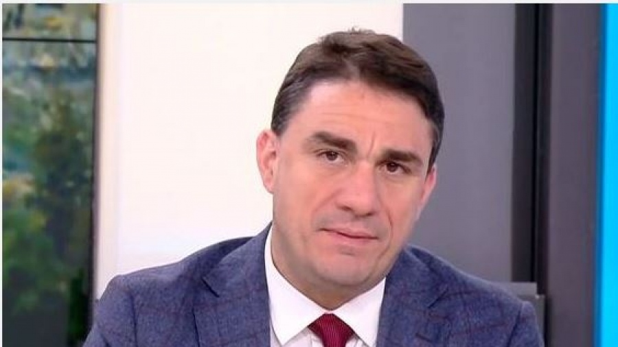 Τσουκαλάς (ΠΑΣΟΚ): Η κυβέρνηση έχει «εξαφανίσει» το καλοκαίρι για μεγάλη μερίδα του πληθυσμού