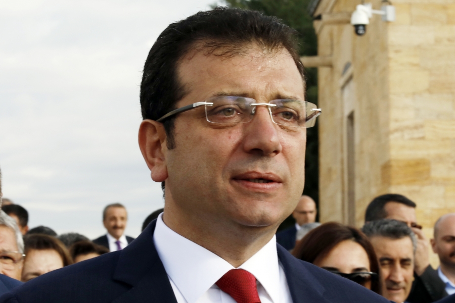 Βίντεο από τη στιγμή που ο Imamoglu ενημερώνεται για την καταδίκη του