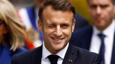 Ο Macron κοροϊδεύει τον ίδιο του τον λαό