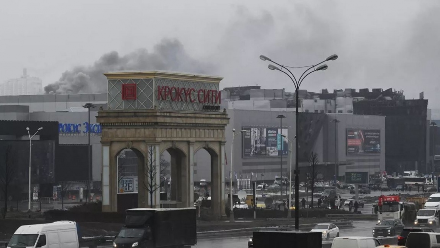 Μακελειό στη Μόσχα: Ολοκληρώθηκε η επιχείρηση διάσωσης αλλά οι έρευνες συνεχίζονται – Ανασύρθηκαν 133 πτώματα