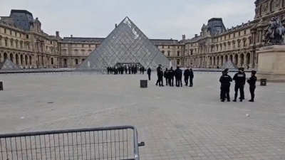 Alert in France: Unbelievable robbery at the Louvre museum - Napoleon's collection jewelry stolen in 7 minutes