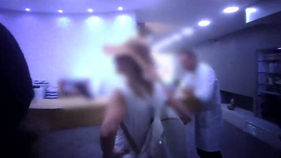 Παρέμβαση του γυναικείου τμήματος του Ρουβίκωνα σε κέντρο αισθητικής