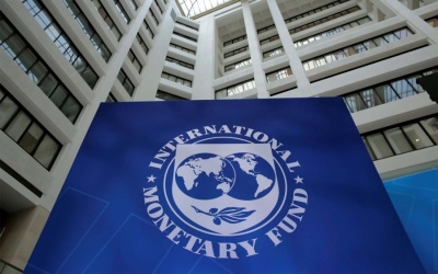 ΔΝΤ: Επιβράδυνση και όχι ύφεση «δείχνει» η αντιστροφή της καμπύλης αποδόσεων στις ΗΠΑ