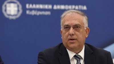 Ο Θεοδωρικάκος θεωρεί δικαιολογημένες τις αυξήσεις - Οι «μεγάλοι» της γαλακτοβιομηχανίας περιμένουν με το δάχτυλο στη σκανδάλη