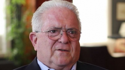 Chas Freeman (Αμερικανός διπλωμάτης): Ο Ουκρανικός στρατός έχει ξεμείνει όχι μόνο από πυρομαχικά, αλλά και τροφή κανονιών