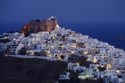 RND (Γερμανία): Η Ελλάδα ονειρεύεται τουριστικό comeback το καλοκαίρι