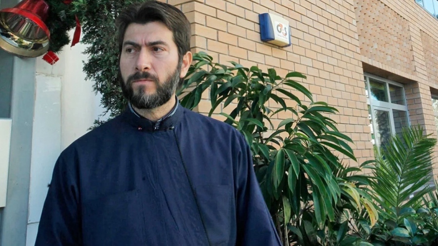 Πατήρ Αντώνιος: Αδυναμία καταβολής των 60.000 ευρώ - «Ζω με έναν μειωμένο μισθό»