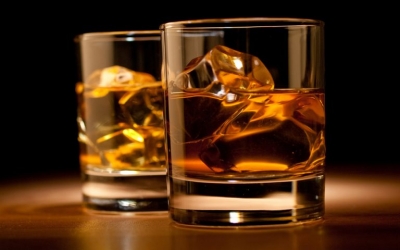 Ποιοι επενδυτές προτιμούν τα... σπάνια ουίσκι;