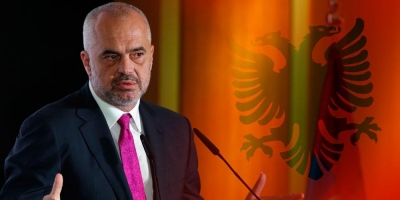 «Κωλοτούμπα» από τον Αλβανό πρωθυπουργό Rama: Αστειευόμουν με τη λέξη... λαθρεμπόριο για τα εμβόλια covid της Pfizer