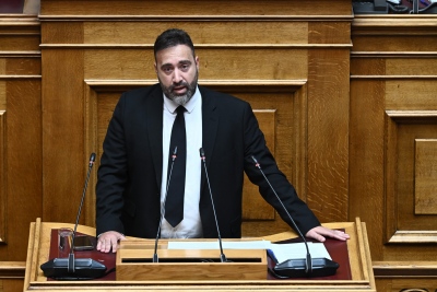 Πατριωτικό ξέσπασμα στη Βουλή: Εκπρόσωπος της Συμμαχίας Ελλήνων ο Μανούσος - Τρόμος για Κασιδιάρη