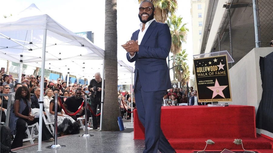 Ποιος είναι ο δισεκατομμυριούχος που πρόσφερε σπίτι για να μείνουν στο Hollywood οι Meghan - Harry