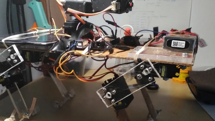 Μαθητής από τη Θεσσαλονίκη έφτιαξε ρομπότ που ανιχνεύει πυρκαγιές στα δάση