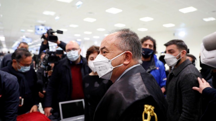 Ιταλία: Ξεκίνησε η ιστορική δίκη για την μαφιόζικη οργάνωση «Ndrangheta» - 335 κατηγορούμενοι