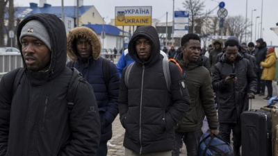 «Ένα έθνος υπό εξαφάνιση» - Η Ουκρανία συρρικνώνεται δημογραφικά και ο Zelensky φέρνει Αφρικανούς