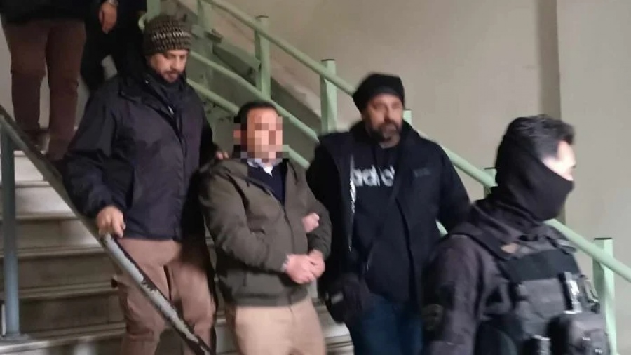 Βόλος: Απόπειρα αυτοκτονίας έκανε η 18χρονη που βίαζε ο θείος της – Στο «φως» η κατάθεση του πατέρα της