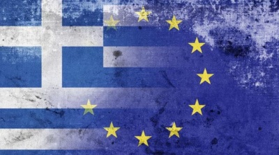 Κομισιόν: Η Ελλάδα έχει εκπληρώσει τα προαπαιτούμενα - Παραμένουν υψηλά τα NPEs - Μειώσεις συντάξεων και «φωτιά» στα ακίνητα